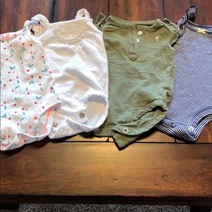 4 sleeveless newborn onesies